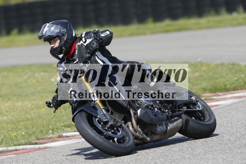 Archiv-2025/09 22.04.2025 Cornu Master School ADR/rot-rouge/12